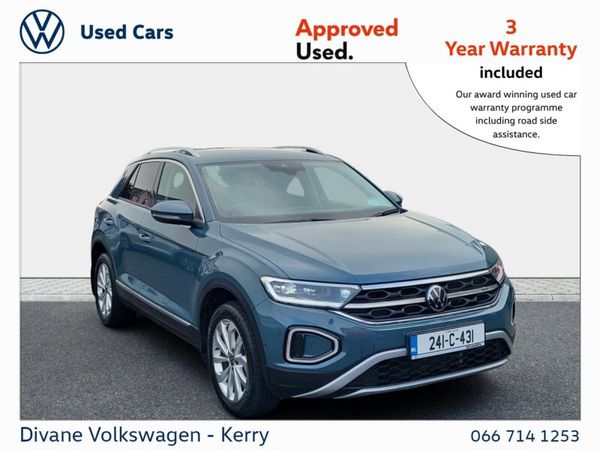 Volkswagen T-Roc SUV, Petrol, 2024, Blue