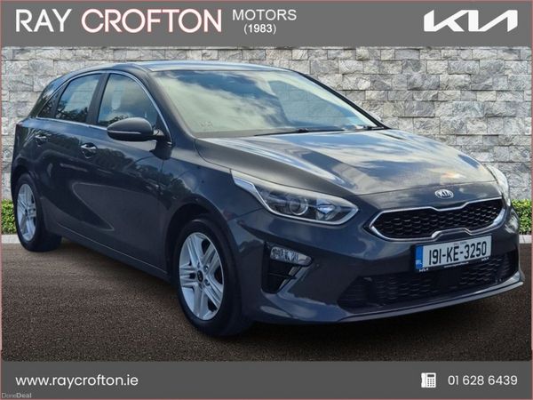 Kia Ceed Hatchback, Petrol, 2019, Grey