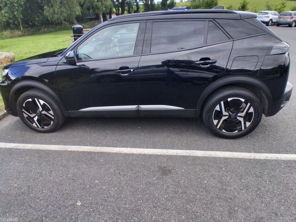 Peugeot 2008 MPV, Petrol, 2024, Black