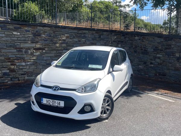 Hyundai i10 Hatchback, Petrol, 2014, White