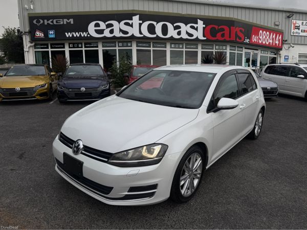 Volkswagen Golf Hatchback, Petrol, 2015, White