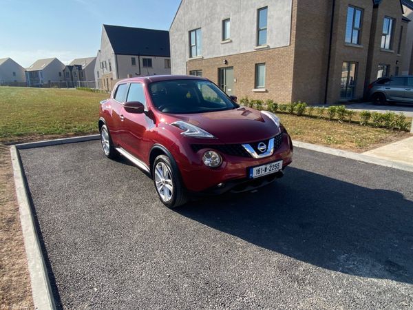 Nissan Juke SUV, Petrol, 2016, Red