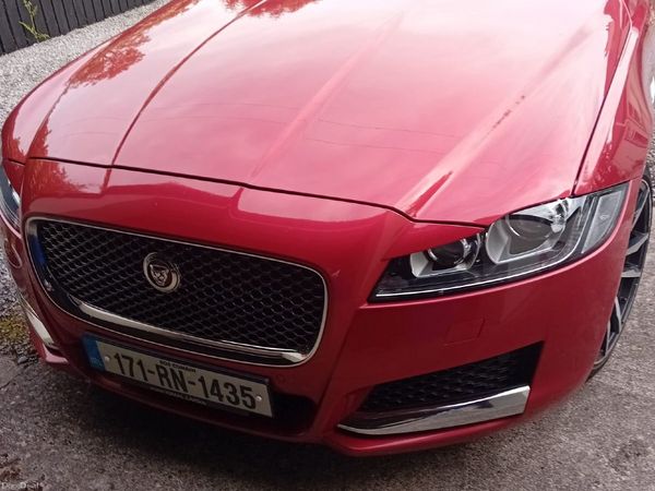 Jaguar XF Saloon, Diesel, 2017, Red