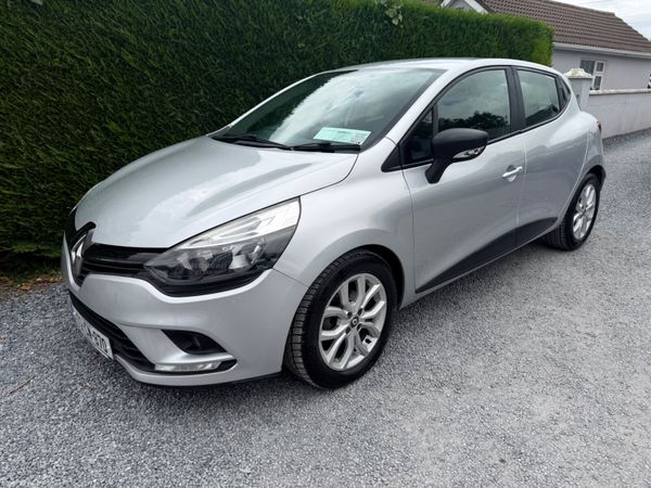 Renault Clio Hatchback, Diesel, 2017, Silver