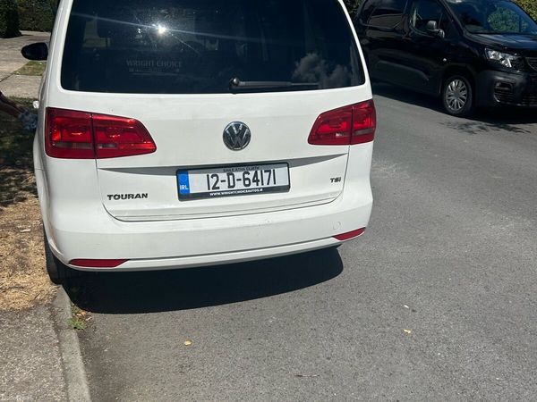 Volkswagen Touran MPV, Petrol, 2012, White
