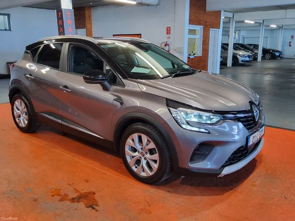 Renault Captur Hatchback, Petrol, 2021, Grey