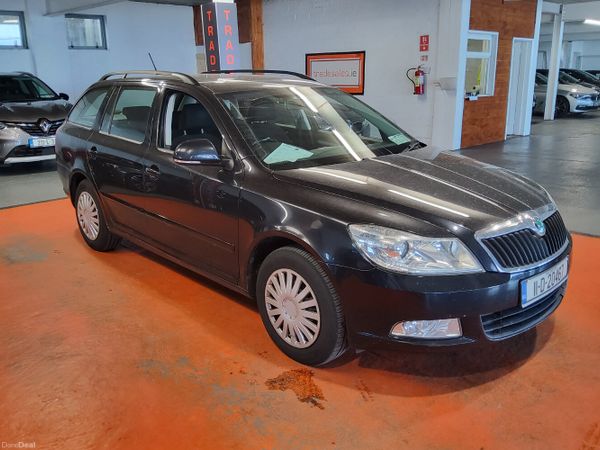 Skoda Octavia Estate, Diesel, 2011, Black