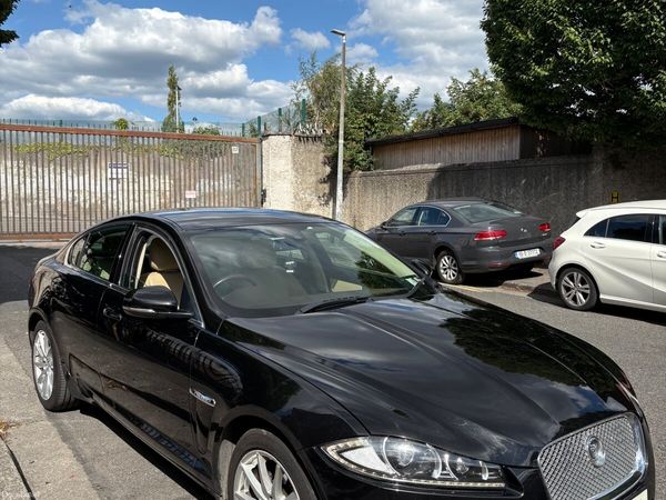 Jaguar XF Saloon, Diesel, 2012, Black