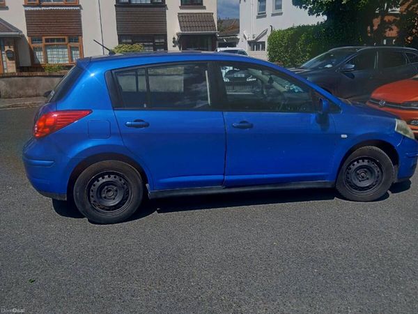 Nissan Tiida Hatchback, Petrol, 2008, Blue