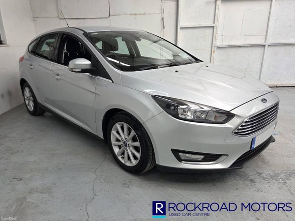 Ford Focus Hatchback, Petrol, 2016, Silver