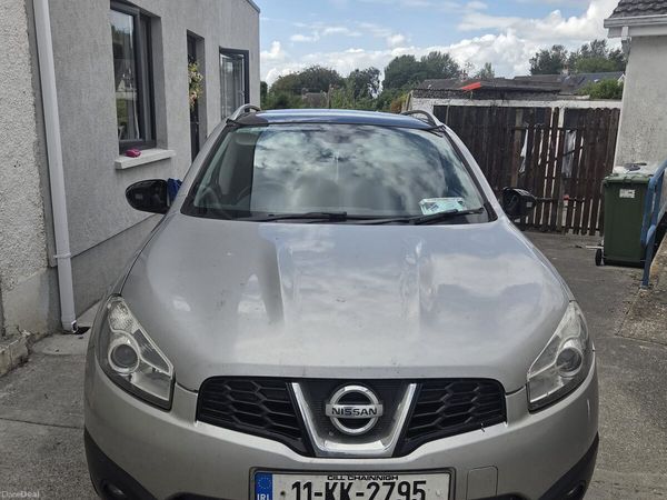 Nissan Qashqai Hatchback, Diesel, 2011, Silver