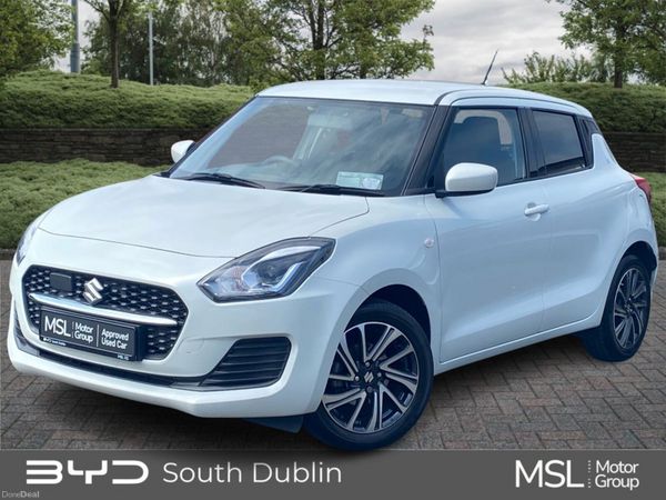 Suzuki Swift Hatchback, Petrol, 2024, White