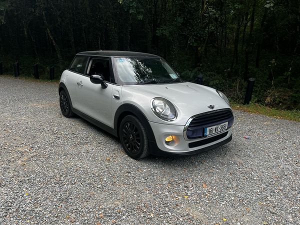 Mini Cooper Hatchback, Diesel, 2016, Silver