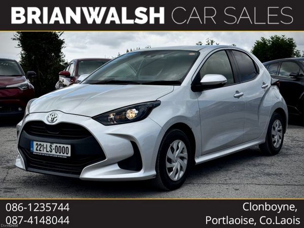 Toyota Yaris Hatchback, Petrol, 2022, Silver