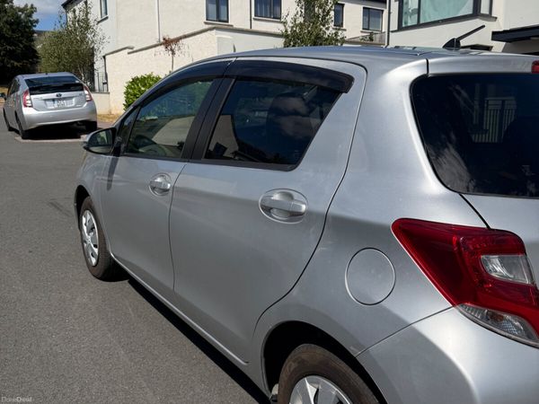 Toyota Vitz Hatchback, Petrol, 2016, Silver