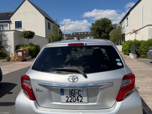 Toyota Vitz Hatchback, Petrol, 2016, Silver