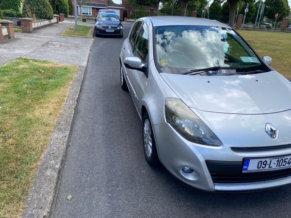 Renault Clio Hatchback, Ethanol Petrol, 2009, Silver