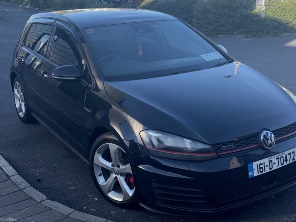 Volkswagen Golf Hatchback, Petrol, 2016, Black