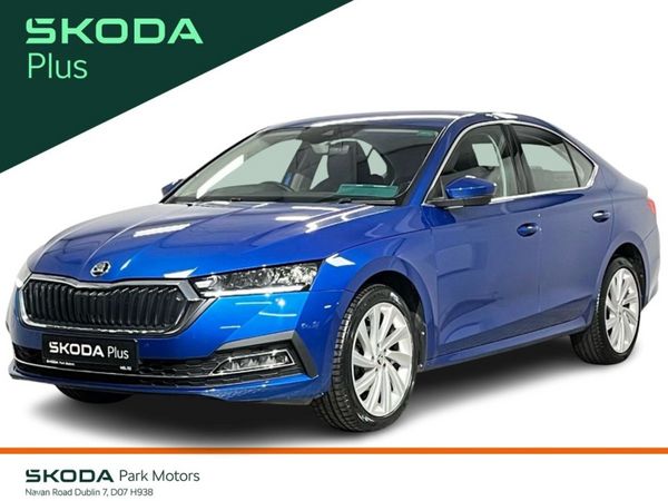 Skoda Octavia Saloon, Petrol, 2023, Blue
