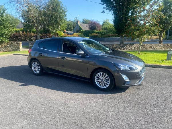 Ford Focus Hatchback, Diesel, 2020, Grey