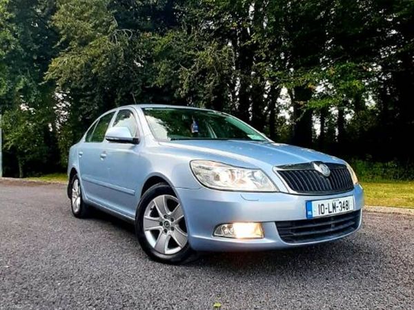 Skoda Octavia Hatchback, Diesel, 2010, Blue