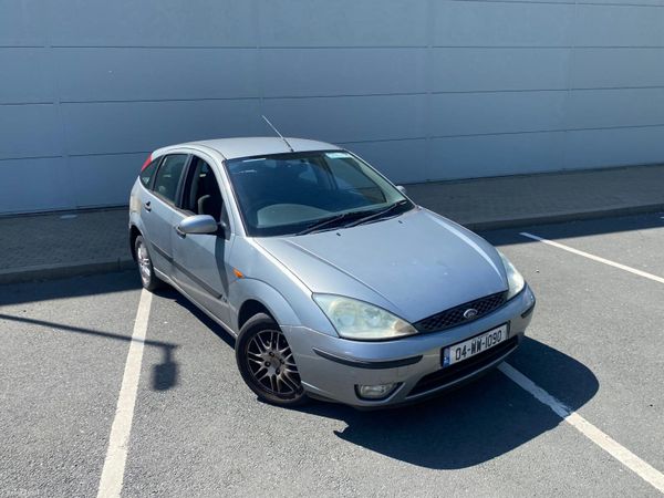 Ford Focus Hatchback, Petrol, 2004, Silver