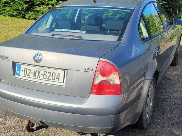 Volkswagen Passat Saloon, Diesel, 2002, Grey