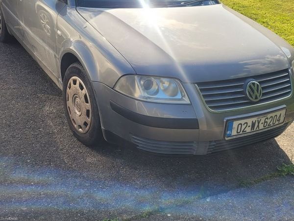 Volkswagen Passat Saloon, Diesel, 2002, Grey