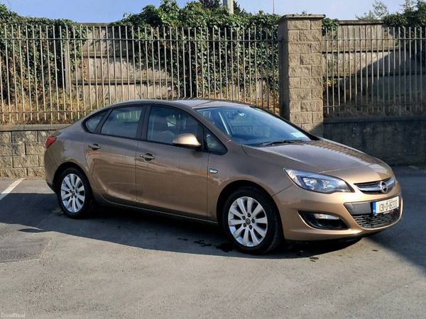 Opel Astra Saloon, Diesel, 2013, Bronze