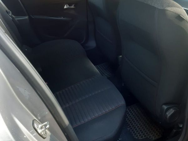 Peugeot 208 Hatchback, Diesel, 2022, Grey