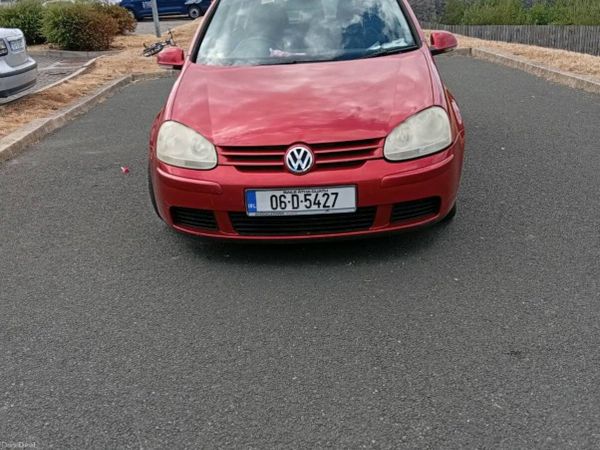 Volkswagen Golf Hatchback, Petrol, 2006, Red