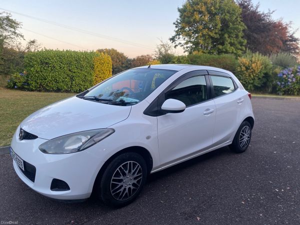 Mazda Demio MPV, Petrol, 2009, White