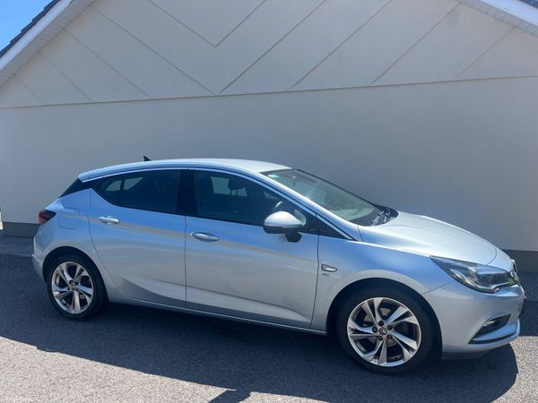 Vauxhall Astra Hatchback, Petrol, 2019, Silver