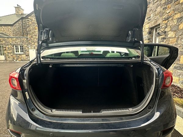 Mazda Mazda3 Saloon, Diesel, 2015, Blue