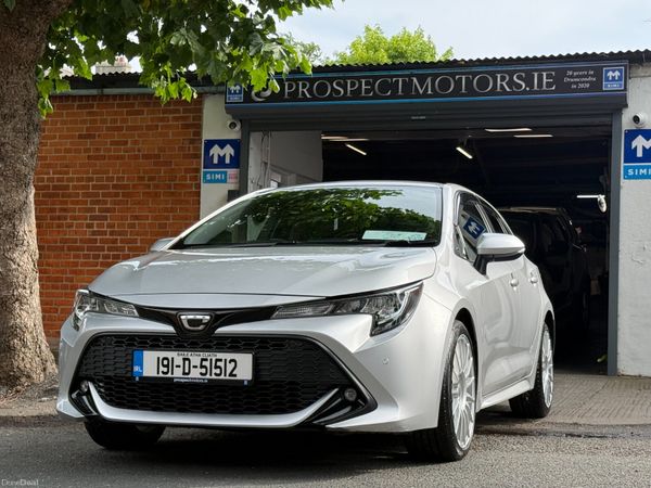 Toyota Corolla Hatchback, Petrol, 2019, Silver