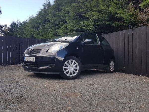 Toyota Yaris Hatchback, Petrol, 2007, Black