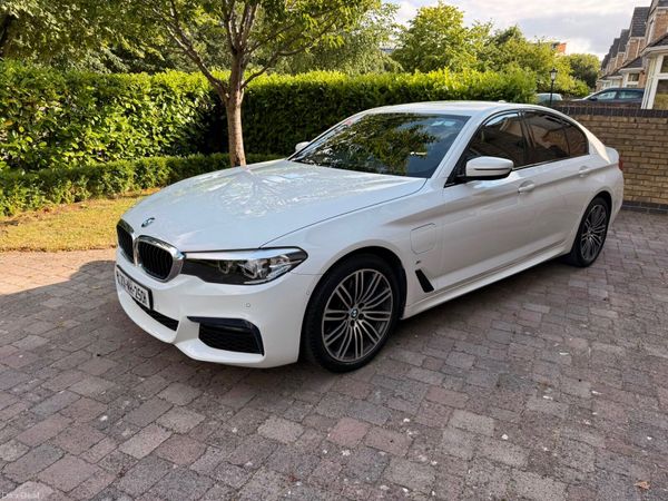 BMW 5-Series Saloon, Petrol Plug-in Hybrid, 2020, White