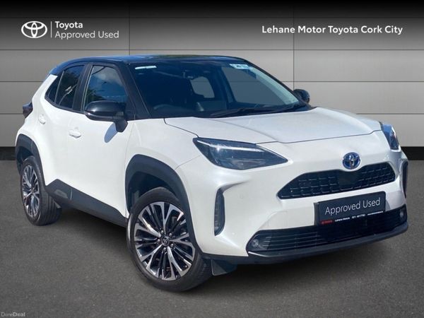 Toyota Yaris Cross Hatchback, Petrol Hybrid, 2023, White