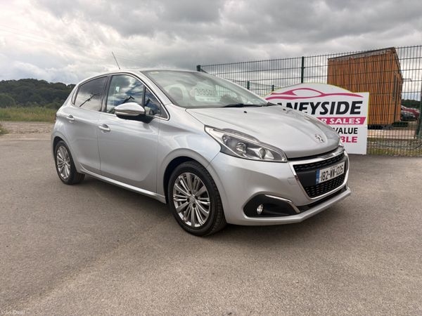 Peugeot 208 Hatchback, Petrol, 2018, Silver