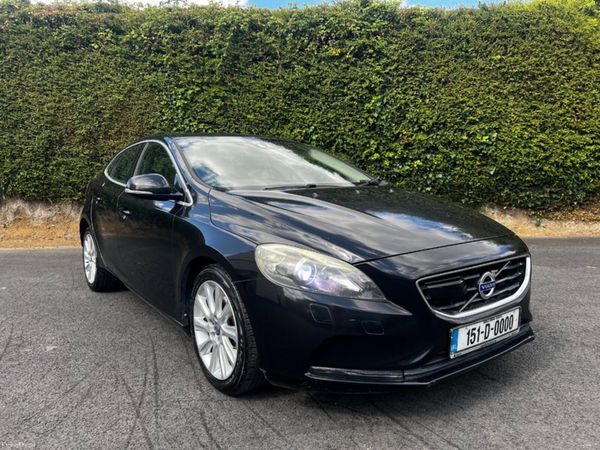 Volvo V40 Hatchback, Petrol, 2015, Black