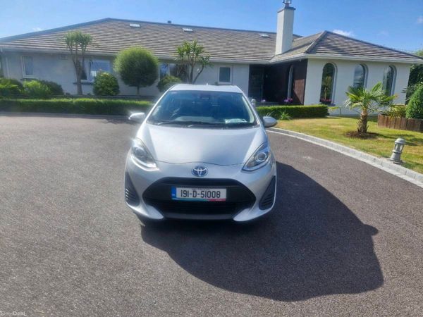Toyota Aqua Hatchback, Petrol Hybrid, 2019, Silver
