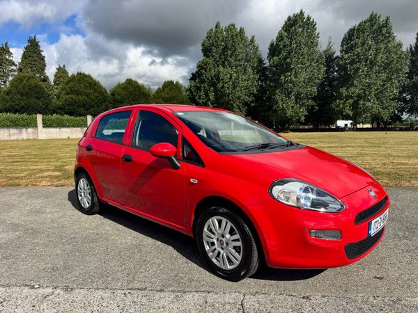 Fiat Punto Hatchback, Petrol, 2017, Red