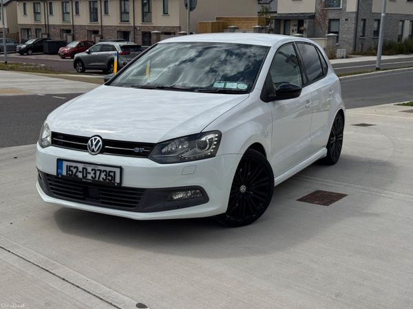 Volkswagen Polo Hatchback, Petrol, 2015, White