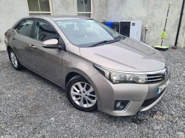 Toyota Corolla Saloon, Diesel, 2016, Brown