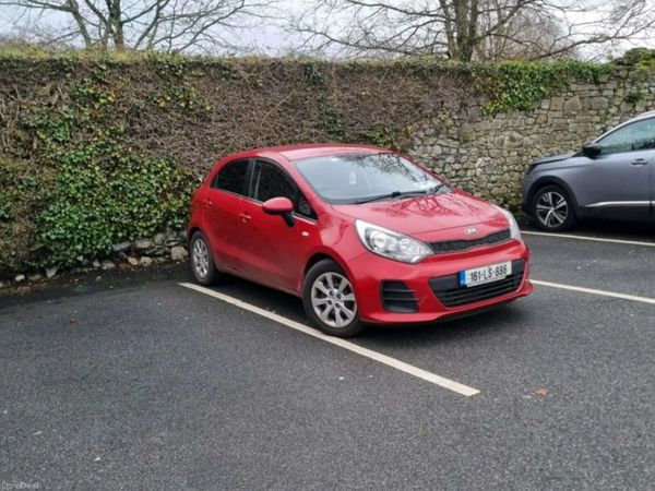 Kia Rio Hatchback, Diesel, 2016, Red