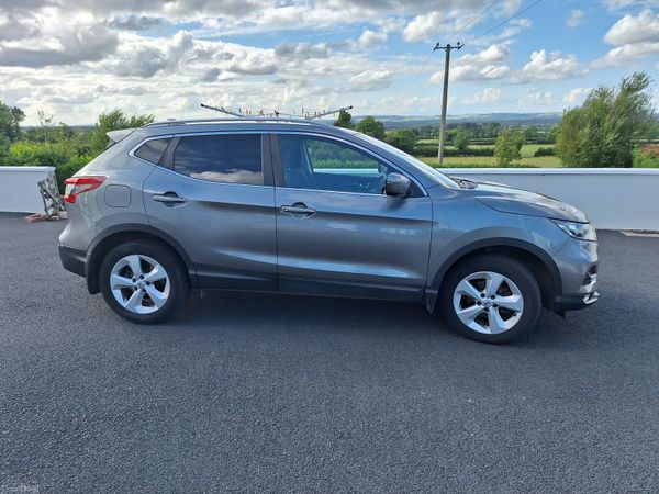 Nissan Qashqai MPV, Diesel, 2019, Grey