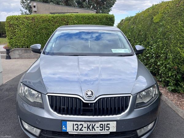 Skoda Octavia Hatchback, Diesel, 2013, Grey