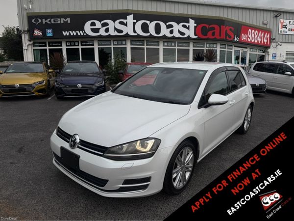 Volkswagen Golf Hatchback, Petrol, 2015, White