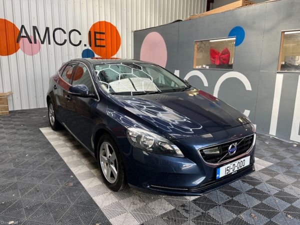 Volvo V40 Estate, Petrol, 2015, Blue
