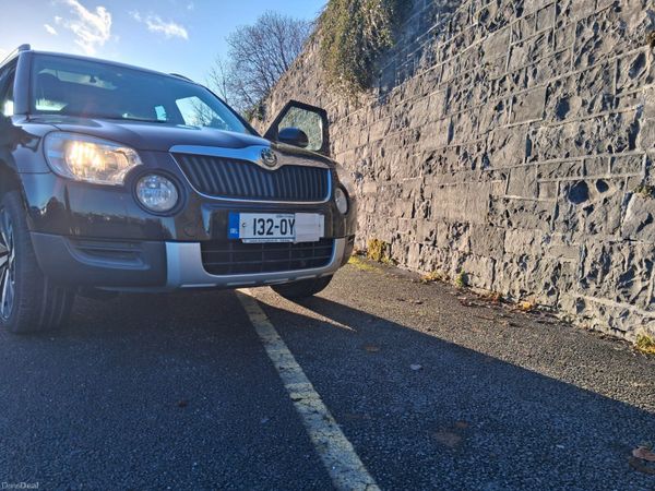 Skoda Yeti SUV, Diesel, 2013, Black